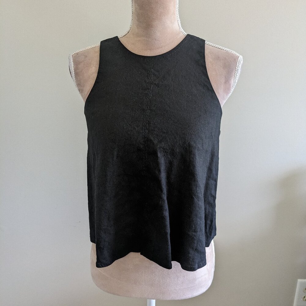 New Antonio Melani Sleeveless Black Flared Top
